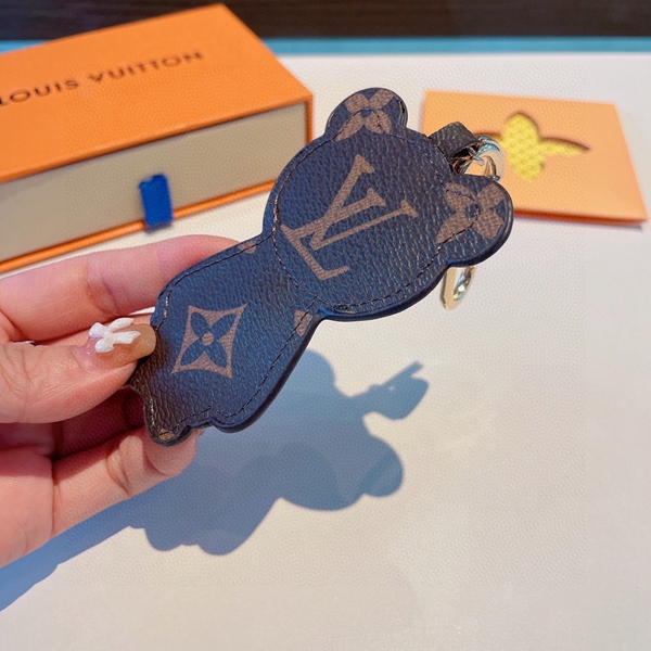 ブランドキーホルダー着用イメージ